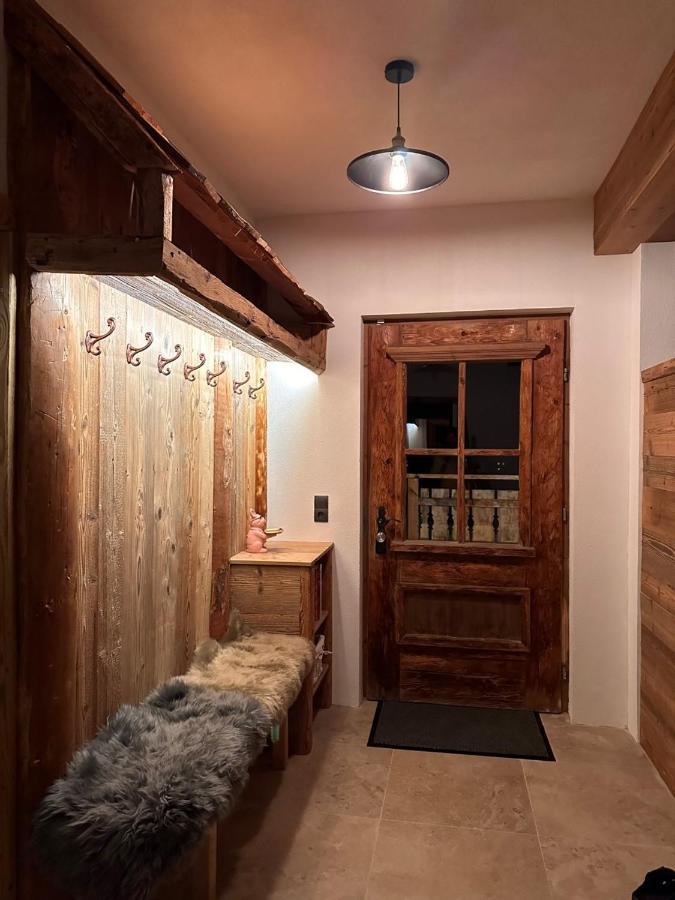 Chalet Schwarz 贝旺 外观 照片
